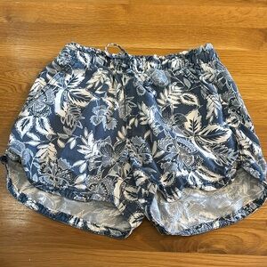 AE Tropical Shorts XS (Blue & White)